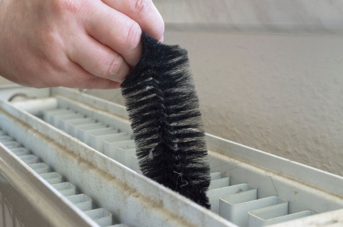 Radiator Cleaning Brush: A Simple Tool for Efficient Heating