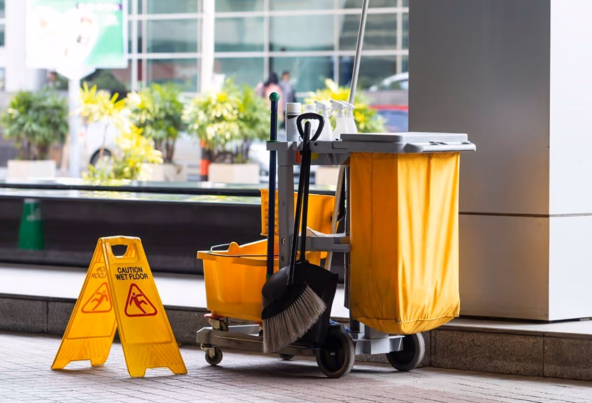 Professional workplace janitorial cleaning