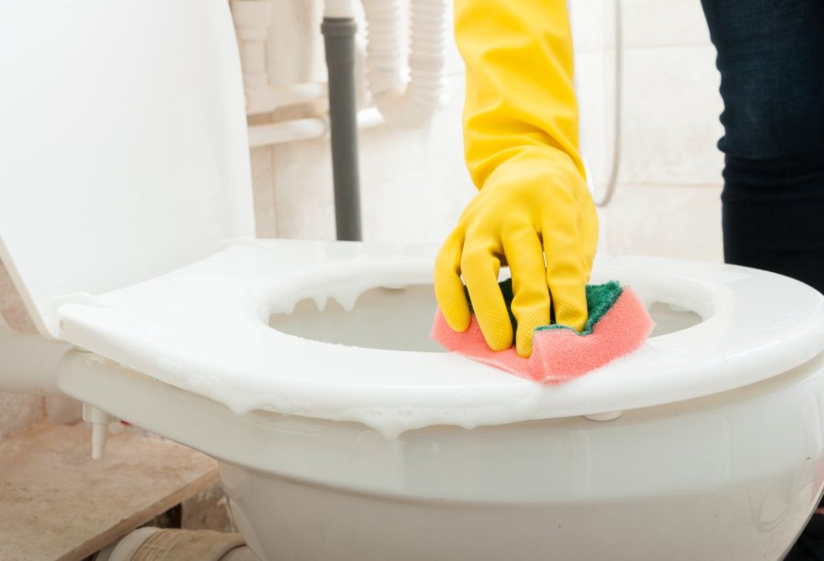 Thorough Bathroom Cleaning Bathroom cleaning service that includes scrubbing and disinfecting toilets, showers, bathtubs, sinks, and wiping down mirrors and tiles.